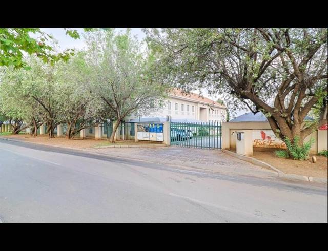 229M² OFFICE FOR SALE IN MEYERSDAL
